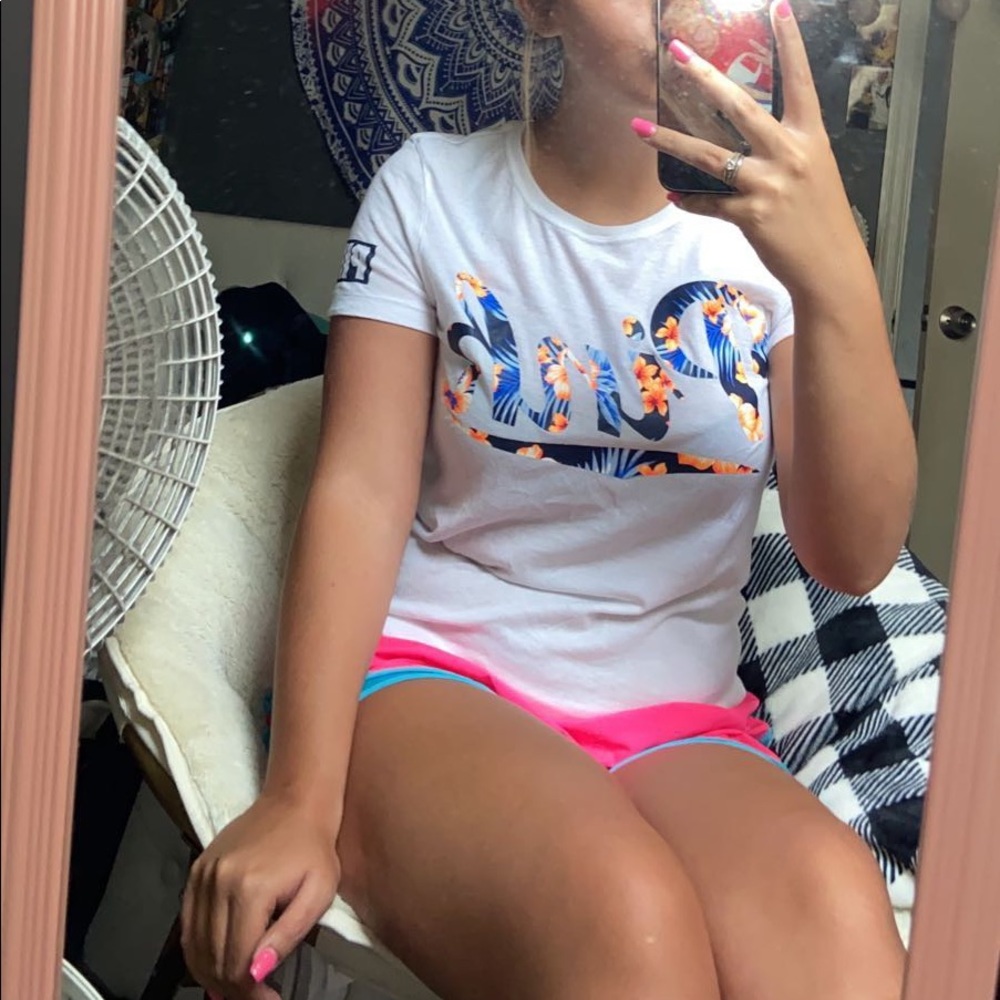 PINK t shirt
